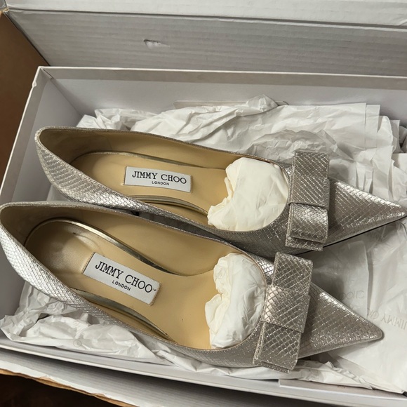 Jimmy Choo Love Bow kitten heel pumps - Picture 3 of 16